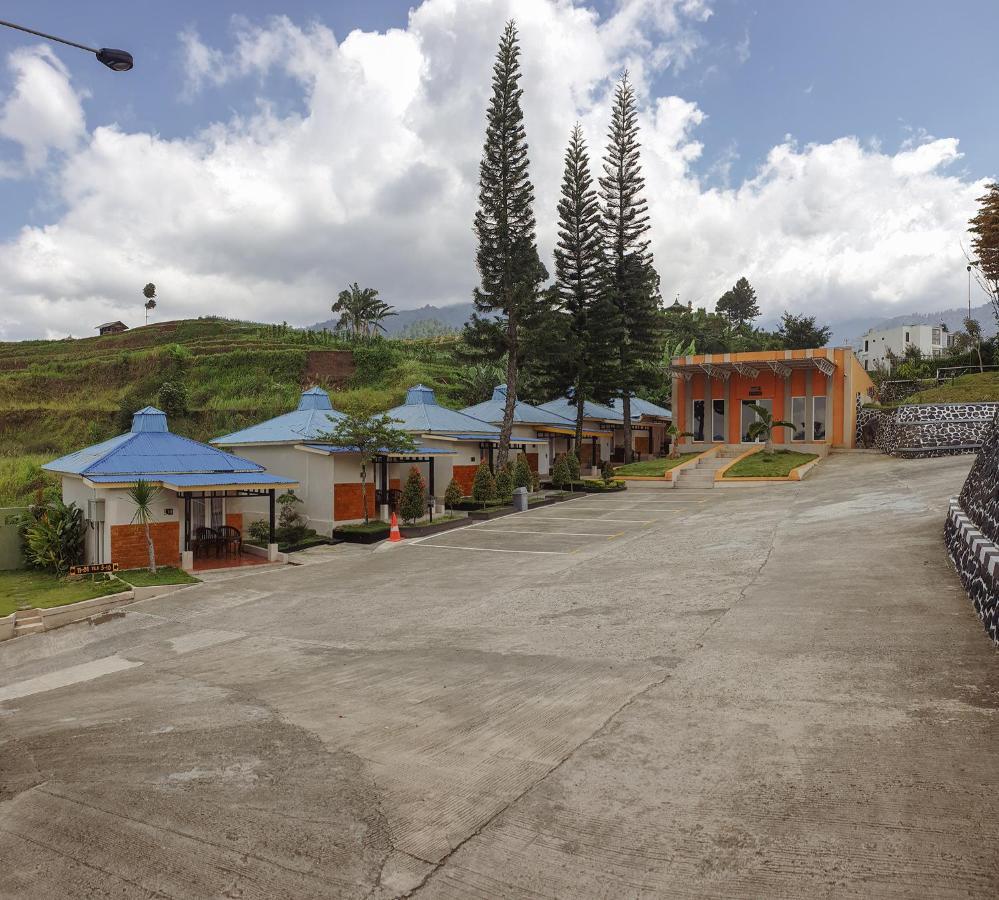 Grand Dian Hotel Guci Tegal  Exterior photo